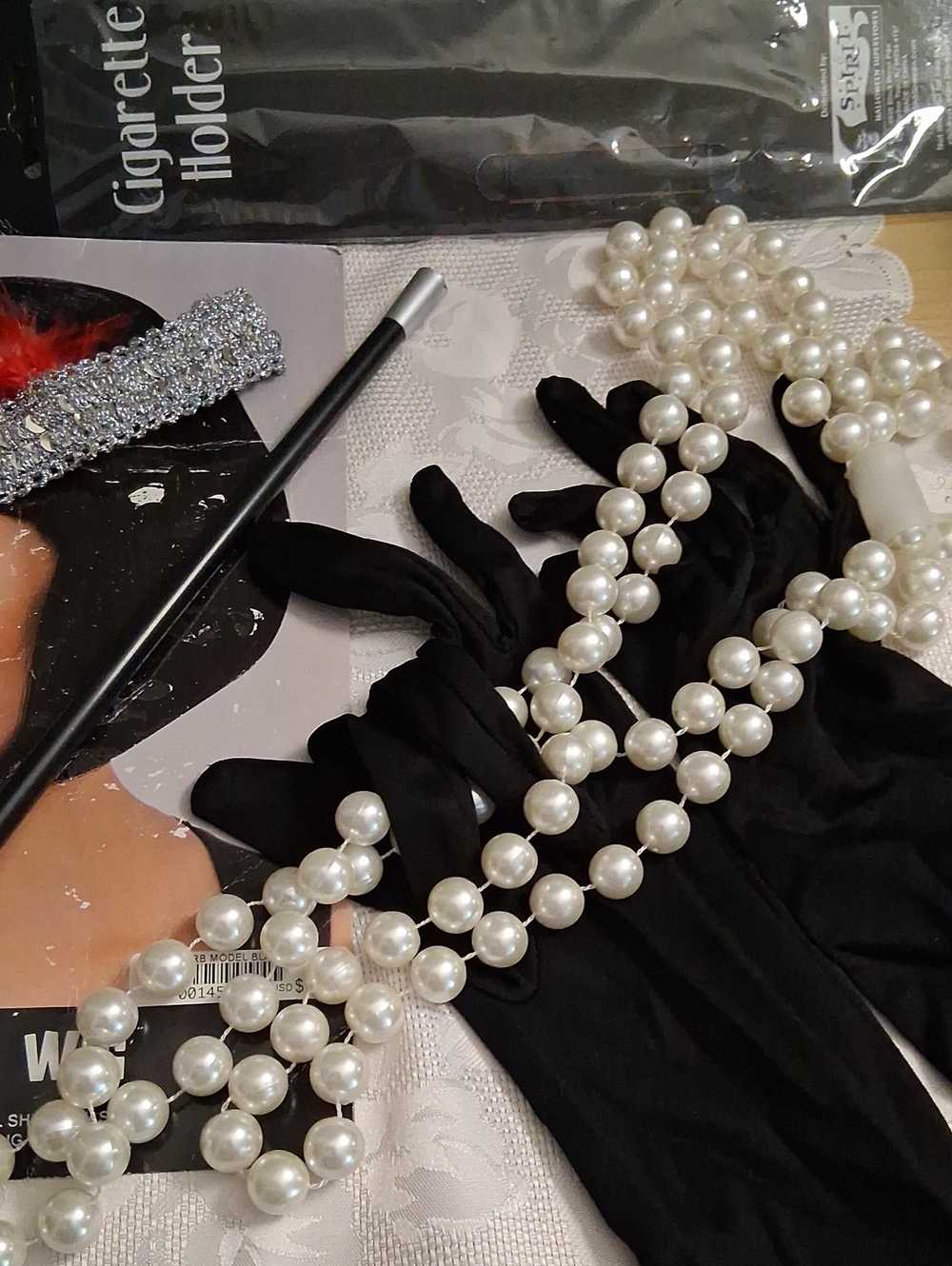 Roaring 20's Accessory Lot - Picture 5 of 6